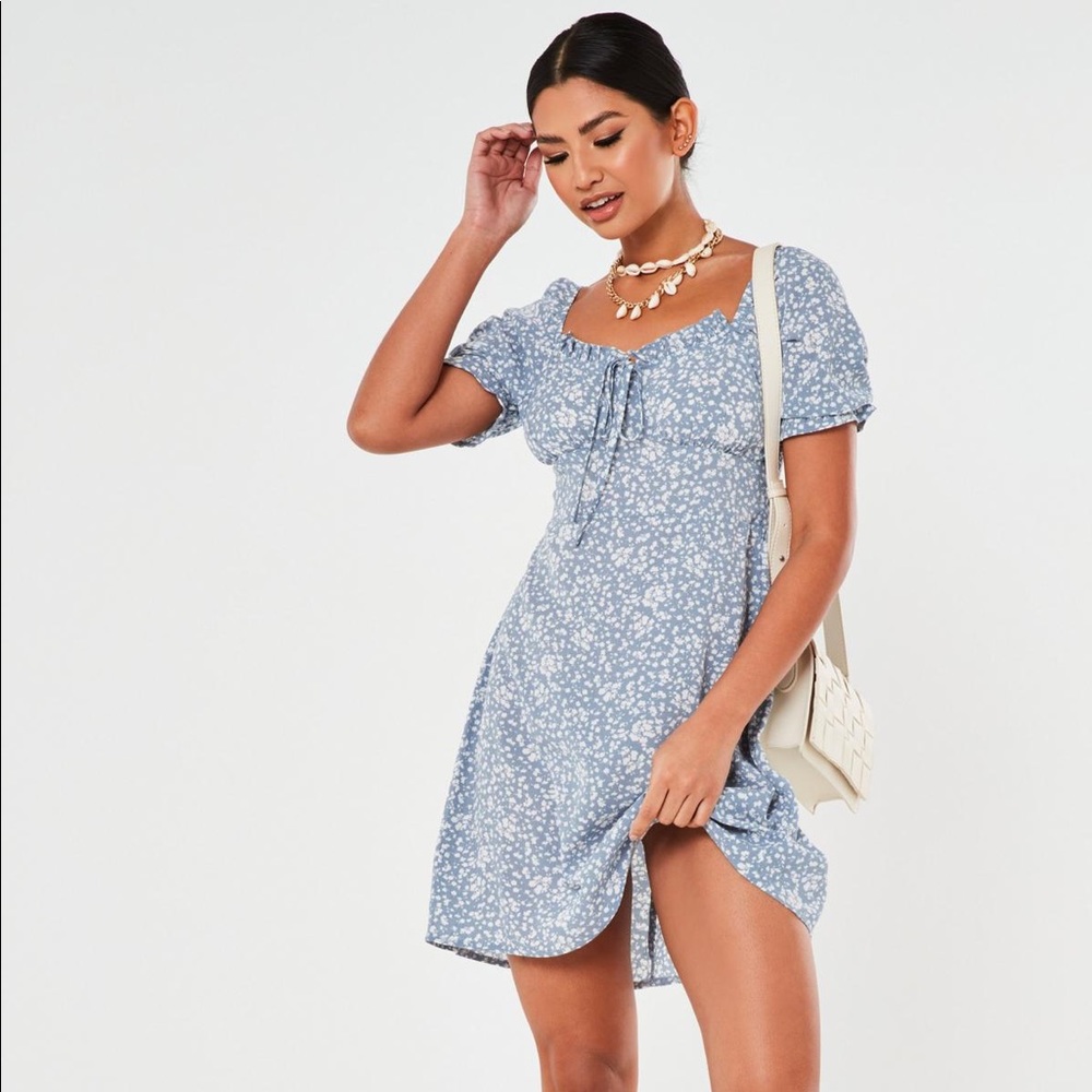MISSGUIDED NWT BLUE FLORAL MILKMAID DRESS